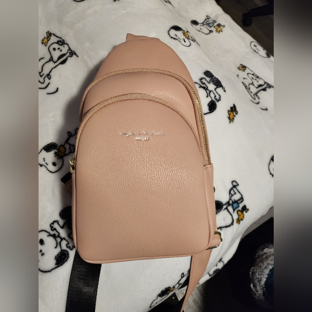 Inicat shoulder bag